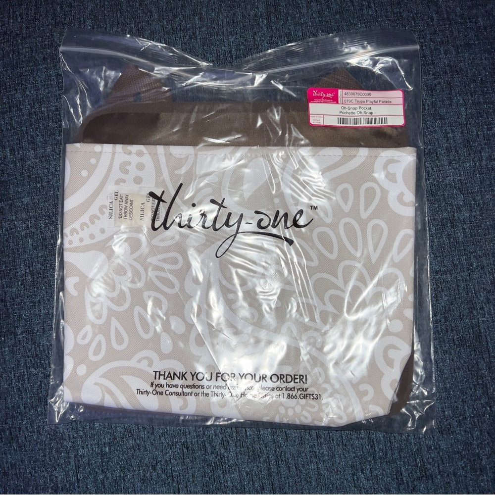 Thirty one oh snap pocket
